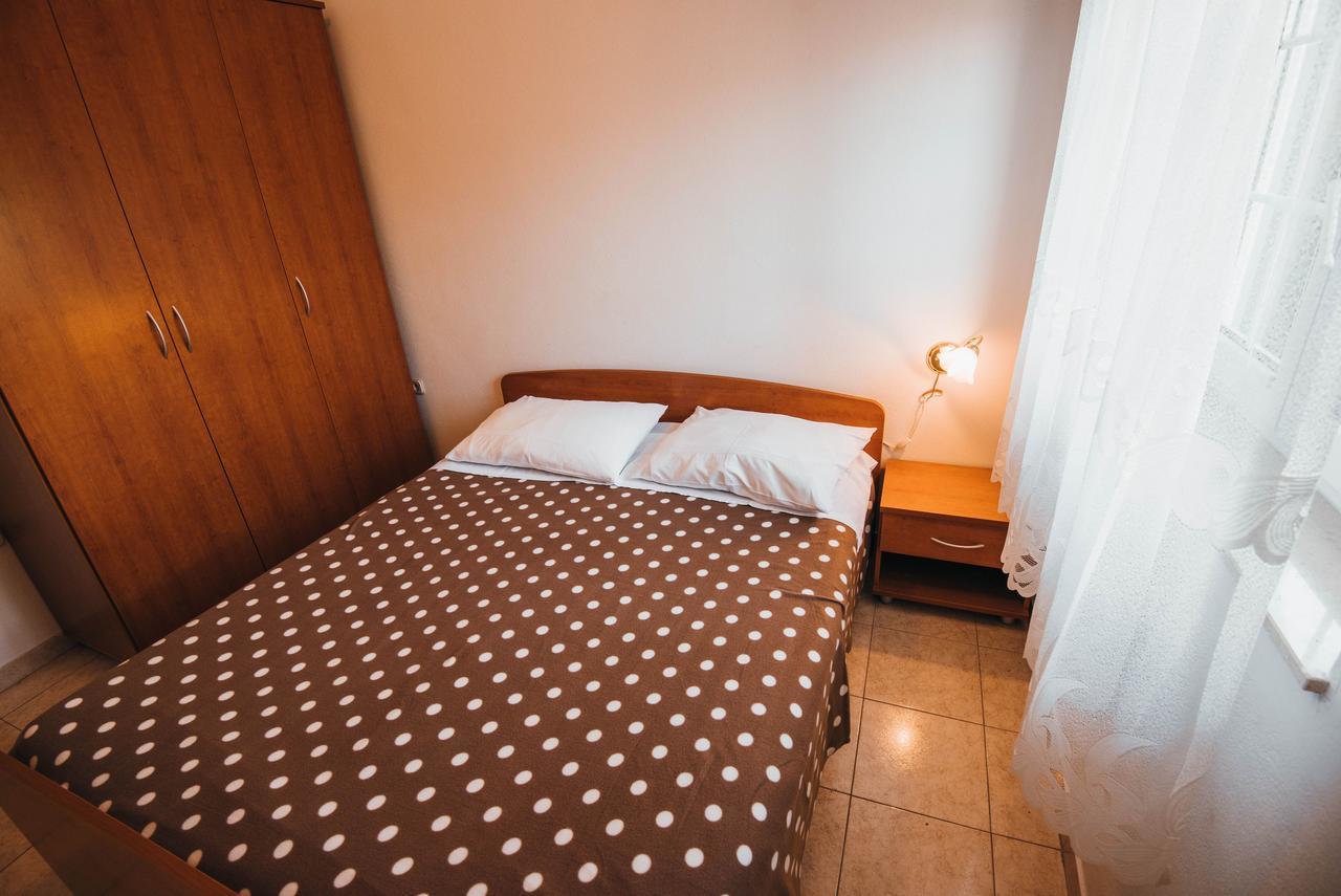 Apartments Visnjic Zaboric Esterno foto